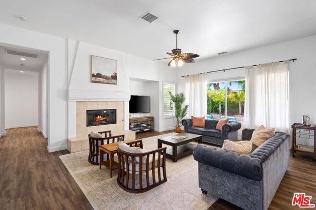 1441 Lorena Way, Palm Springs, CA 92262