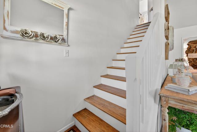 457 Valmore Avenue, Ventura, CA 93003