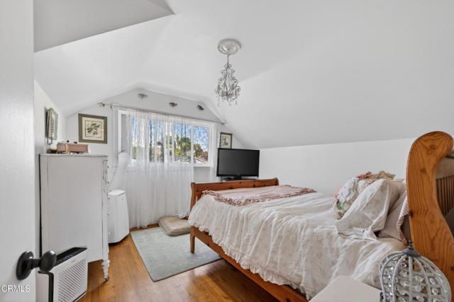 457 Valmore Avenue, Ventura, CA 93003