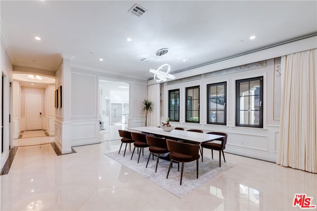 Image 13 of property listing at 1608 S Santa Anita Avenue, Arcadia, CA 91006
