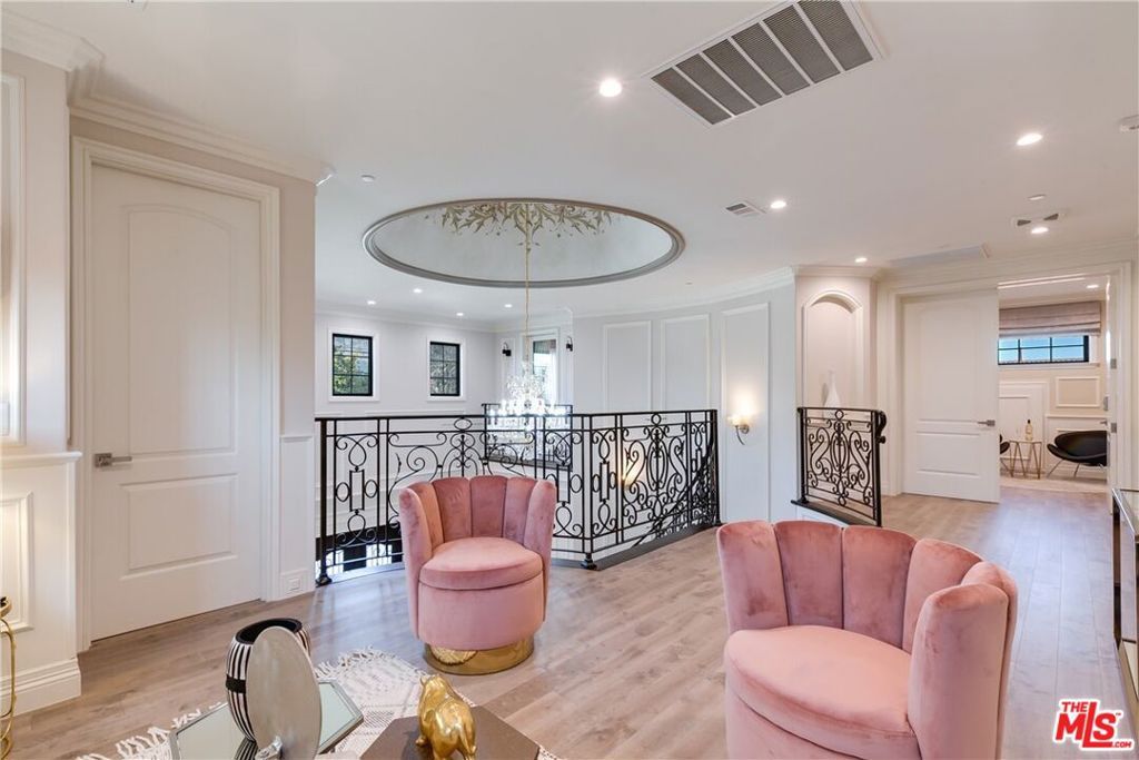 Image 23 of property listing at 1608 S Santa Anita Avenue, Arcadia, CA 91006