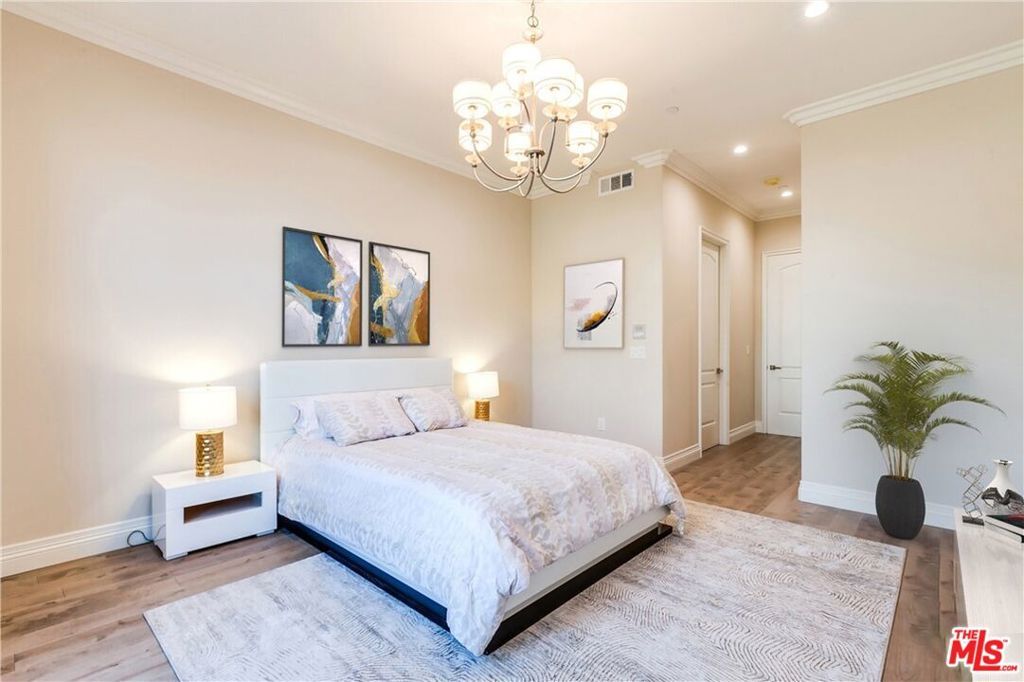 Image 25 of property listing at 1608 S Santa Anita Avenue, Arcadia, CA 91006