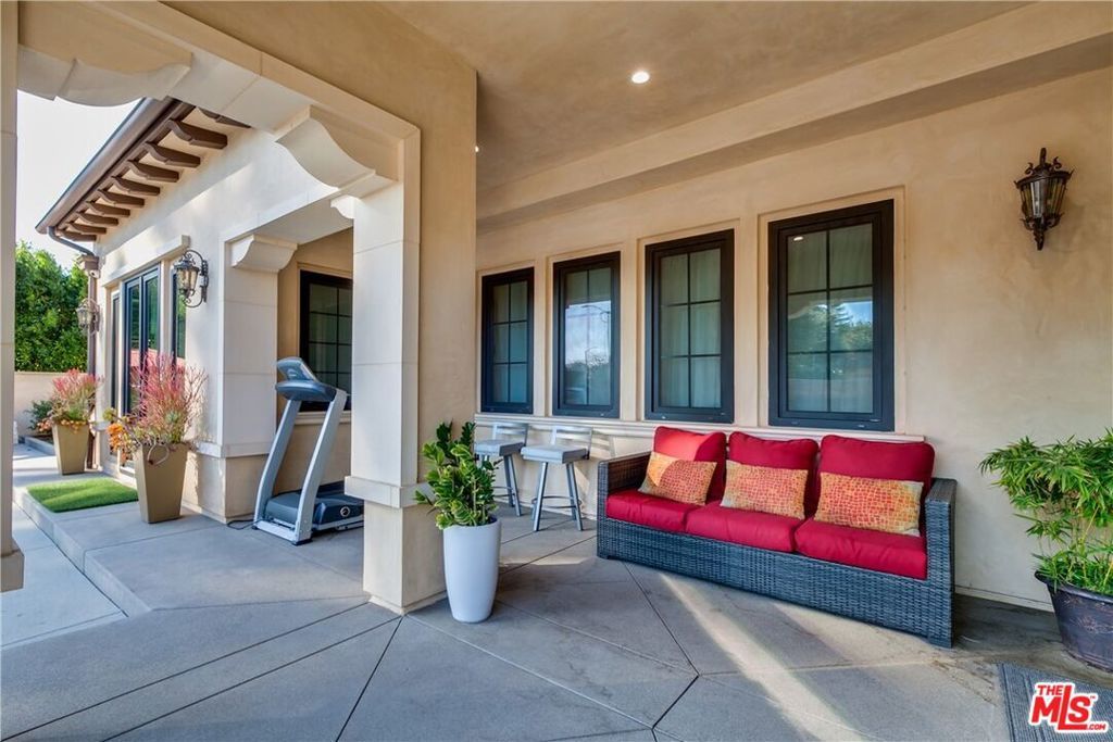 Image 36 of property listing at 1608 S Santa Anita Avenue, Arcadia, CA 91006