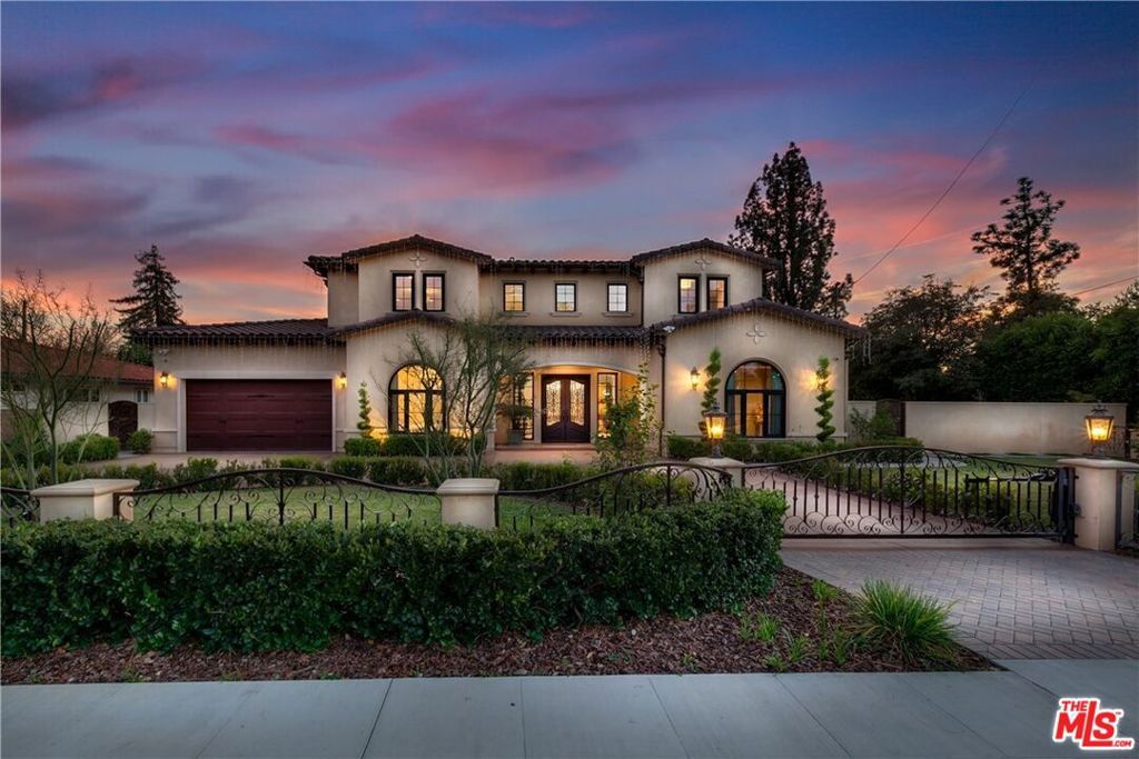 Image 5 of property listing at 1608 S Santa Anita Avenue, Arcadia, CA 91006