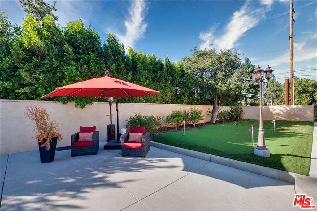 Image 8 of property listing at 1608 S Santa Anita Avenue, Arcadia, CA 91006
