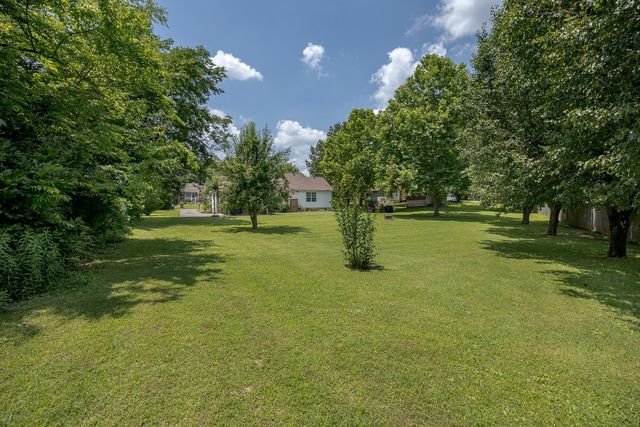 1077 Kathryn Rd, Mount Juliet, TN 37122