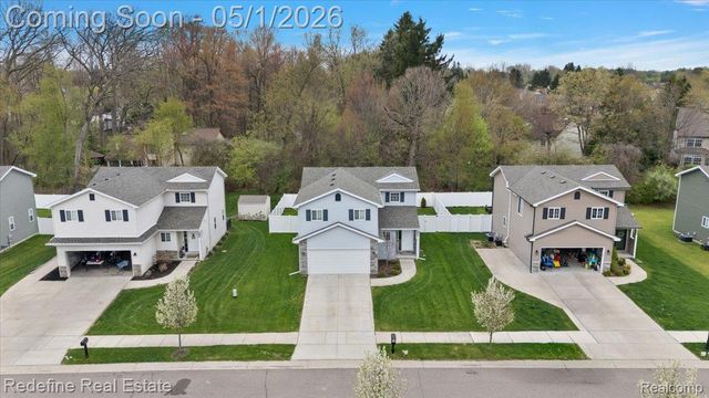 310 Fountain Park Drive, Waterford Charter Township, MI 48327