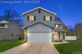 310 Fountain Park Drive, Waterford Charter Township, MI 48327