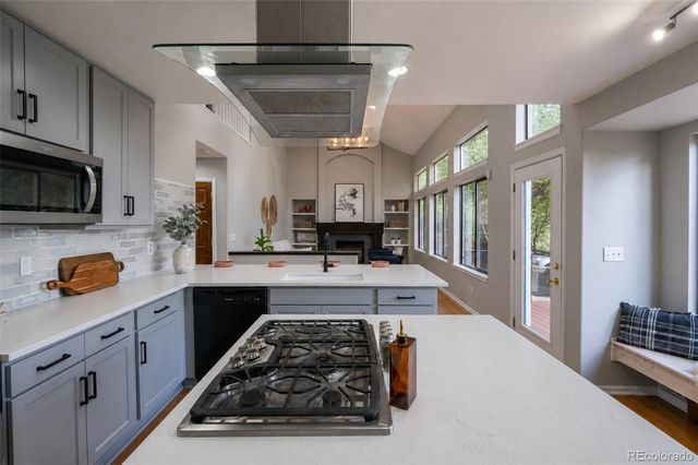 22351 E Lake Place, Aurora, CO 80015