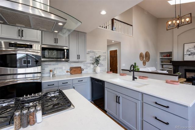 22351 E Lake Place, Aurora, CO 80015