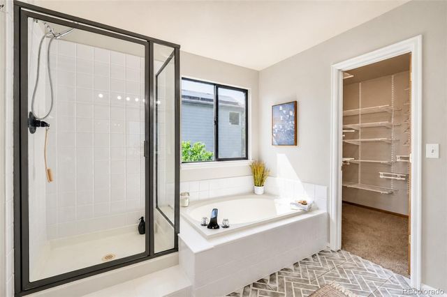22351 E Lake Place, Aurora, CO 80015