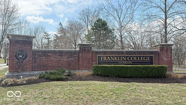 1099 Winterfield Boulevard, Franklin, IN 46131