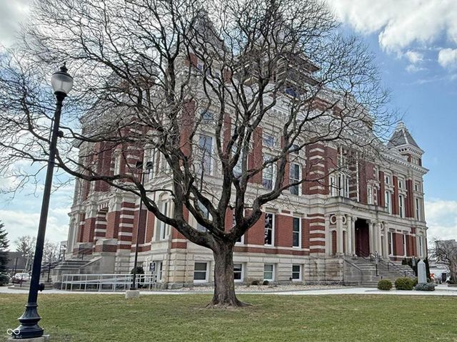 1099 Winterfield Boulevard, Franklin, IN 46131