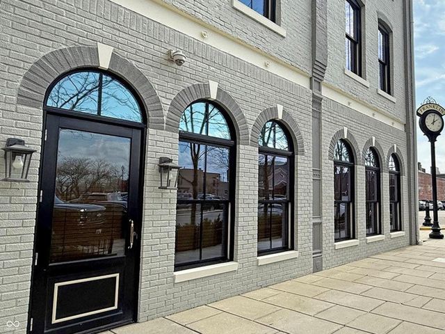 1099 Winterfield Boulevard, Franklin, IN 46131