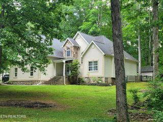 317 Fallen Oak Circle, Seymour, TN 37865