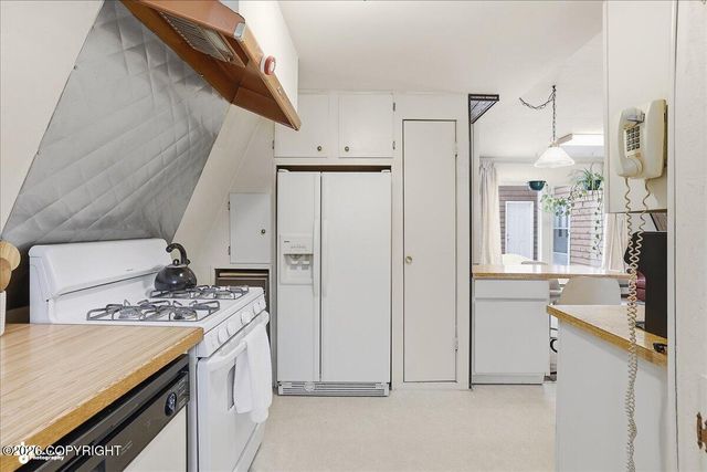 4707 Strawberry Road, Kenai, AK 99611