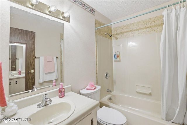 4707 Strawberry Road, Kenai, AK 99611