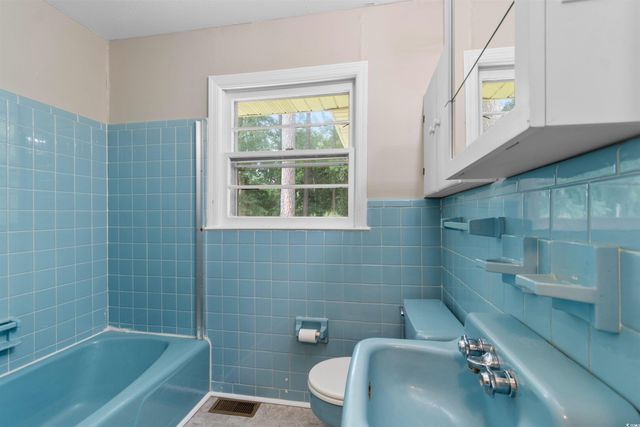 1706 Sherwood Dr., Conway, SC 29526