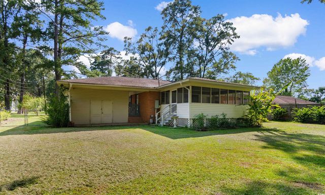 1706 Sherwood Dr., Conway, SC 29526