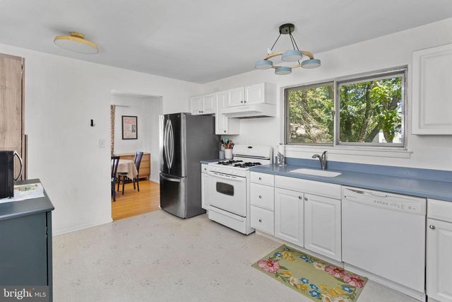 2025 WHATLEY RD, Hamilton, NJ 08690