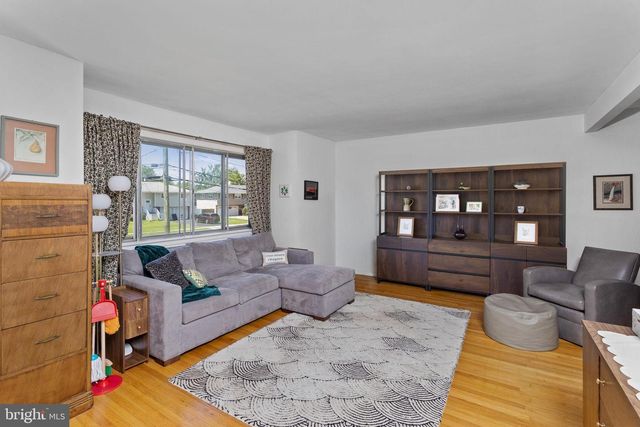 2025 WHATLEY RD, Hamilton, NJ 08690