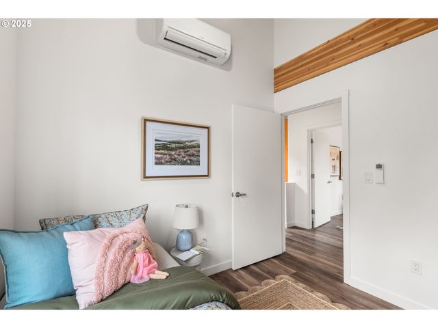 3738 Se Harvey St 1, Milwaukie, OR 97222