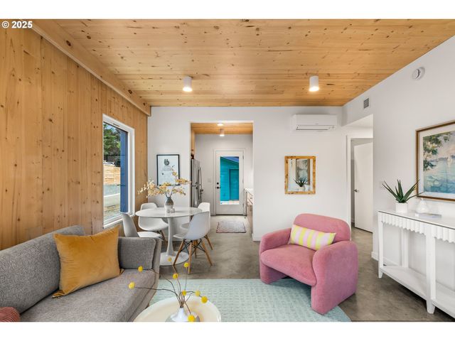 3738 Se Harvey St 1, Milwaukie, OR 97222