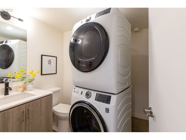 3738 Se Harvey St 1, Milwaukie, OR 97222