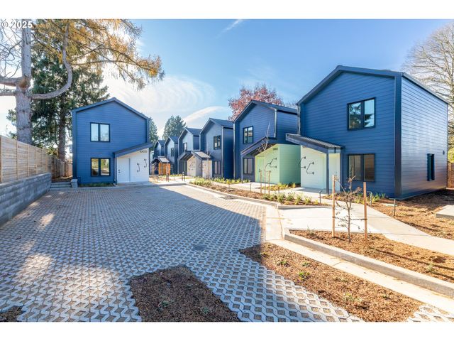 3738 Se Harvey St 1, Milwaukie, OR 97222