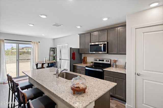 607 S WEST VIRGINIA Avenue, Florence, AZ 85132