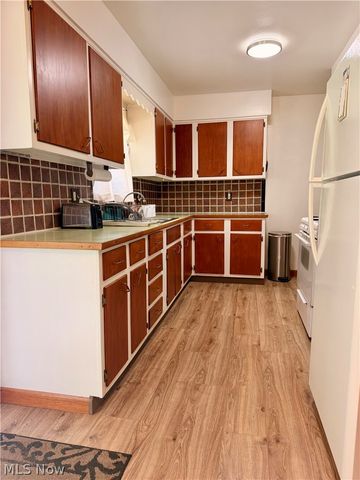 4802 Hazel Street, Parkersburg, WV 26104