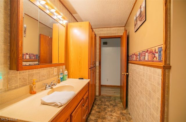 4802 Hazel Street, Parkersburg, WV 26104
