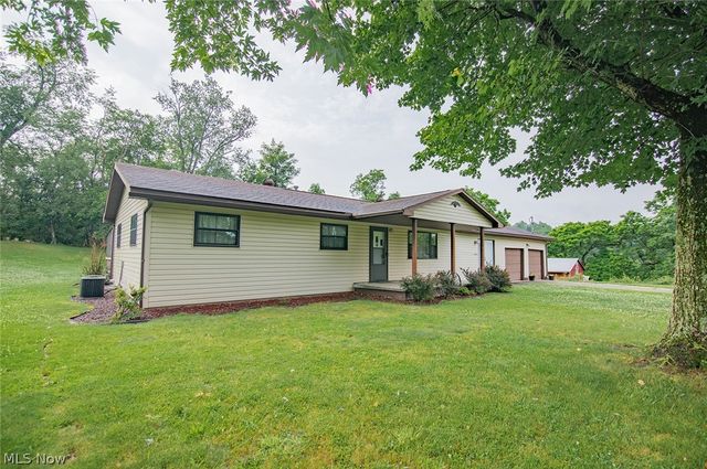 4802 Hazel Street, Parkersburg, WV 26104