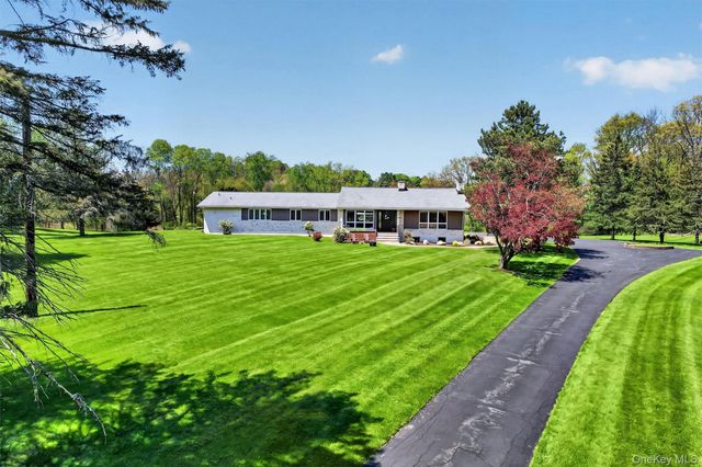 14 Ball Road, Warwick, NY 10990