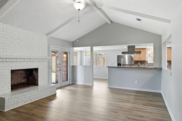 215 Black Rock Road, Houston, TX 77015