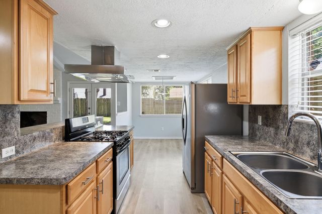 215 Black Rock Road, Houston, TX 77015