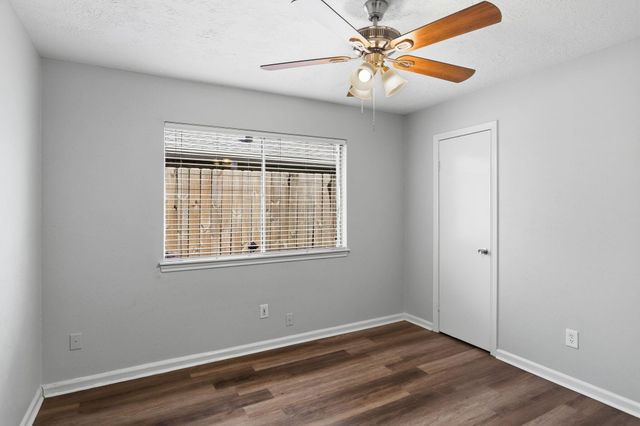 215 Black Rock Road, Houston, TX 77015