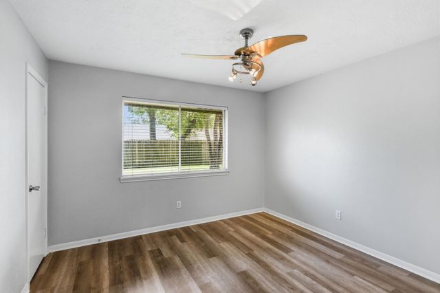 215 Black Rock Road, Houston, TX 77015