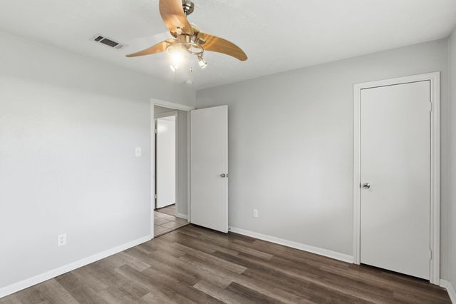 215 Black Rock Road, Houston, TX 77015