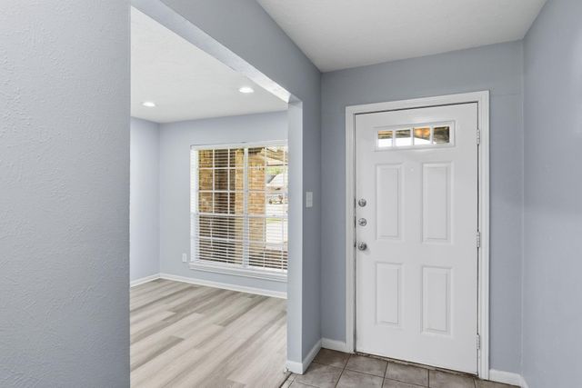 215 Black Rock Road, Houston, TX 77015