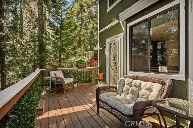 583 W Victoria Court, Lake Arrowhead, CA 92352