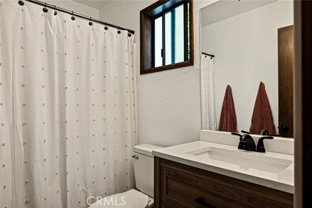 583 W Victoria Court, Lake Arrowhead, CA 92352