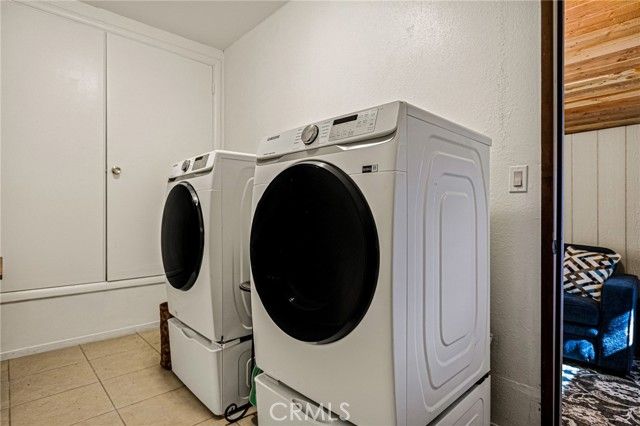 583 W Victoria Court, Lake Arrowhead, CA 92352