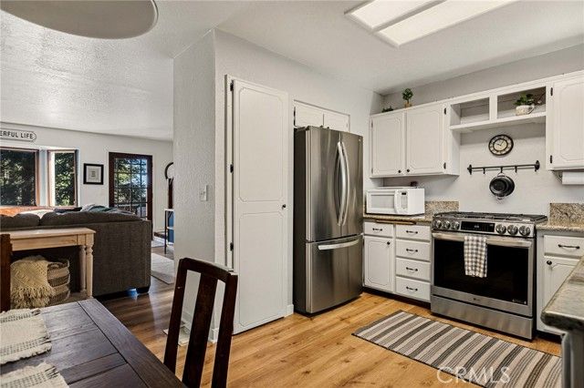 583 W Victoria Court, Lake Arrowhead, CA 92352