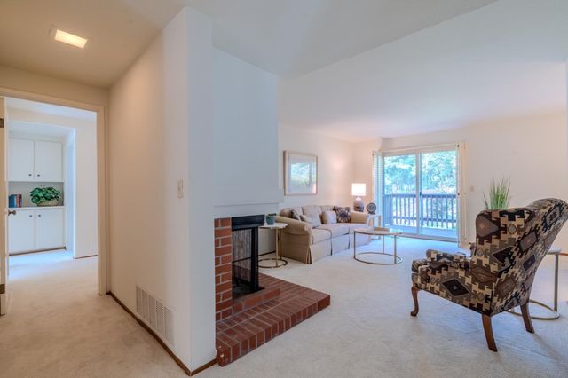 810 Saint Lawrence Drive, Pacifica, CA 94044