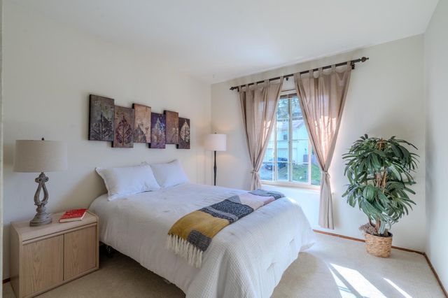 810 Saint Lawrence Drive, Pacifica, CA 94044