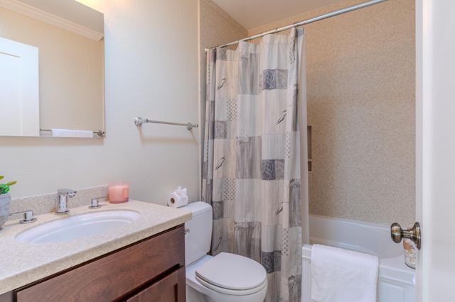 810 Saint Lawrence Drive, Pacifica, CA 94044