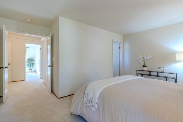 810 Saint Lawrence Drive, Pacifica, CA 94044