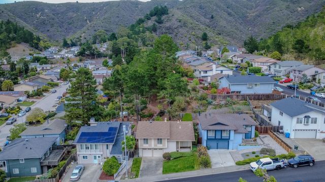 810 Saint Lawrence Drive, Pacifica, CA 94044