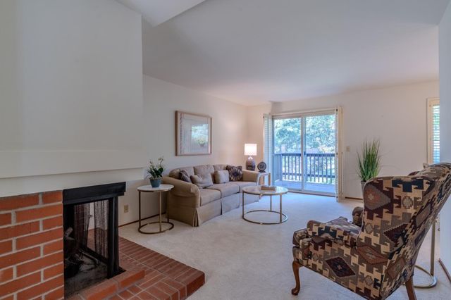 810 Saint Lawrence Drive, Pacifica, CA 94044